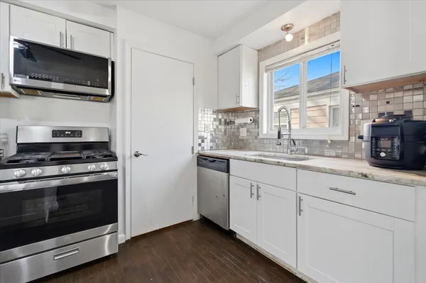 $160,000 | 24883 Brittany Avenue, Eastpointe, MI 48021