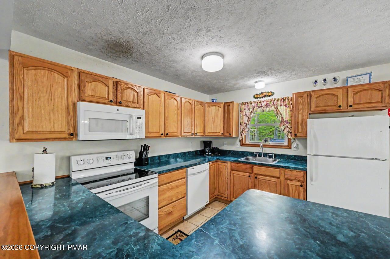 123 Selig Road Pocono Lake, PA 18347 - Photo 13 of 76 123-Selig-Rd-19 Large