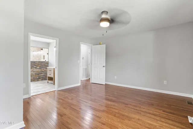 $379,000 | 10114 Hayters Gap Road, Abingdon, VA 24210