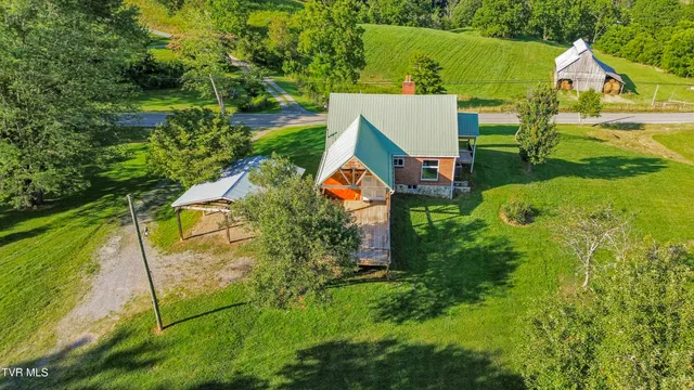 $379,000 | 10114 Hayters Gap Road, Abingdon, VA 24210