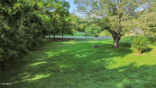 $379,000 | 10114 Hayters Gap Road, Abingdon, VA 24210