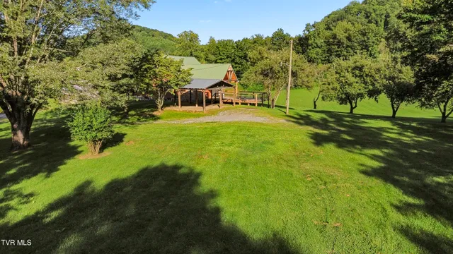 $379,000 | 10114 Hayters Gap Road, Abingdon, VA 24210
