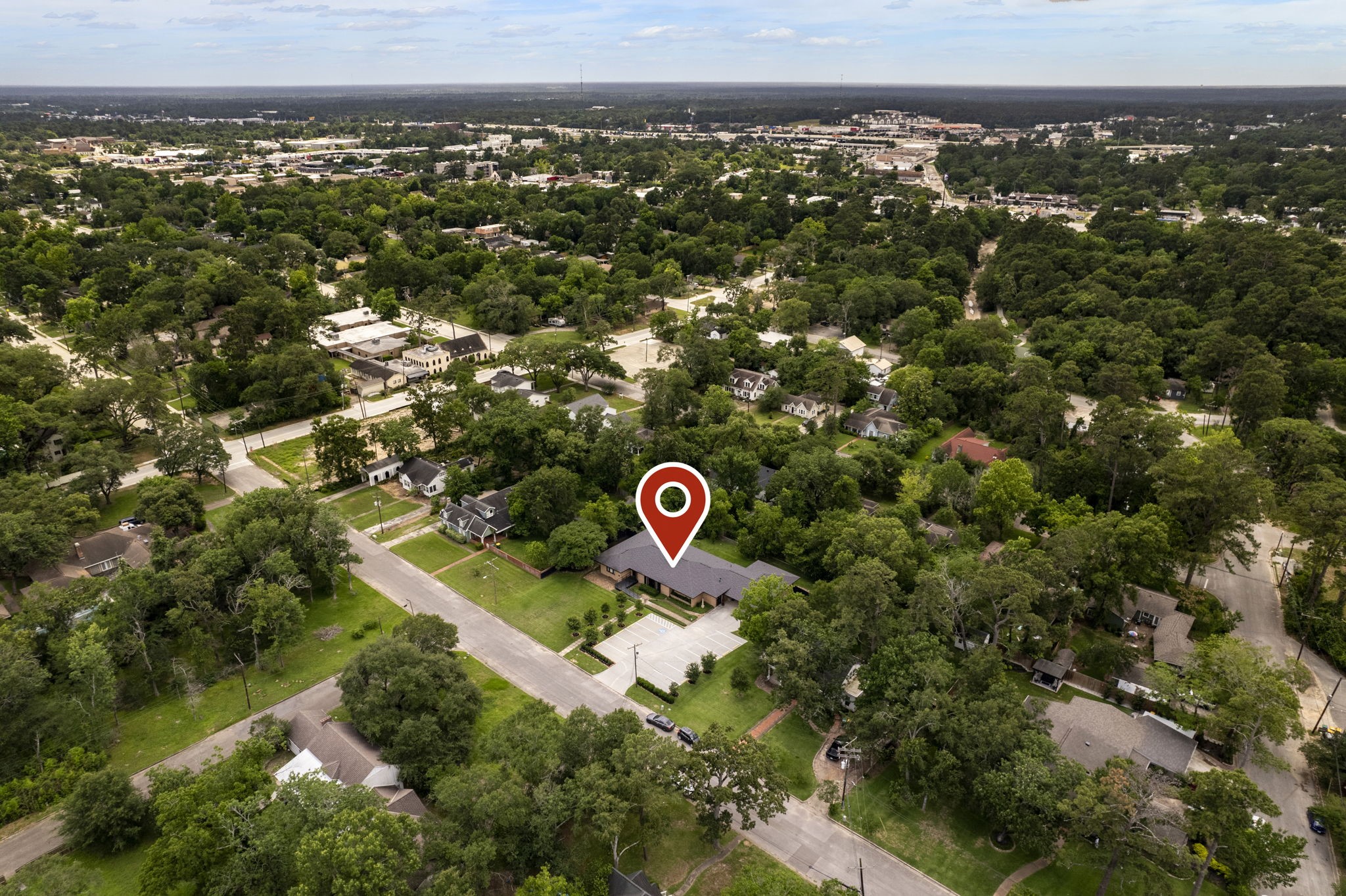 1403 North Thompson St