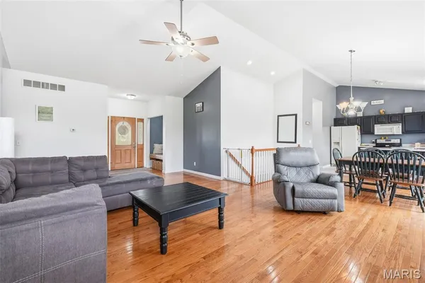 $498,000 | 5 Hannah Ridge Trail, Elsberry, MO 63343