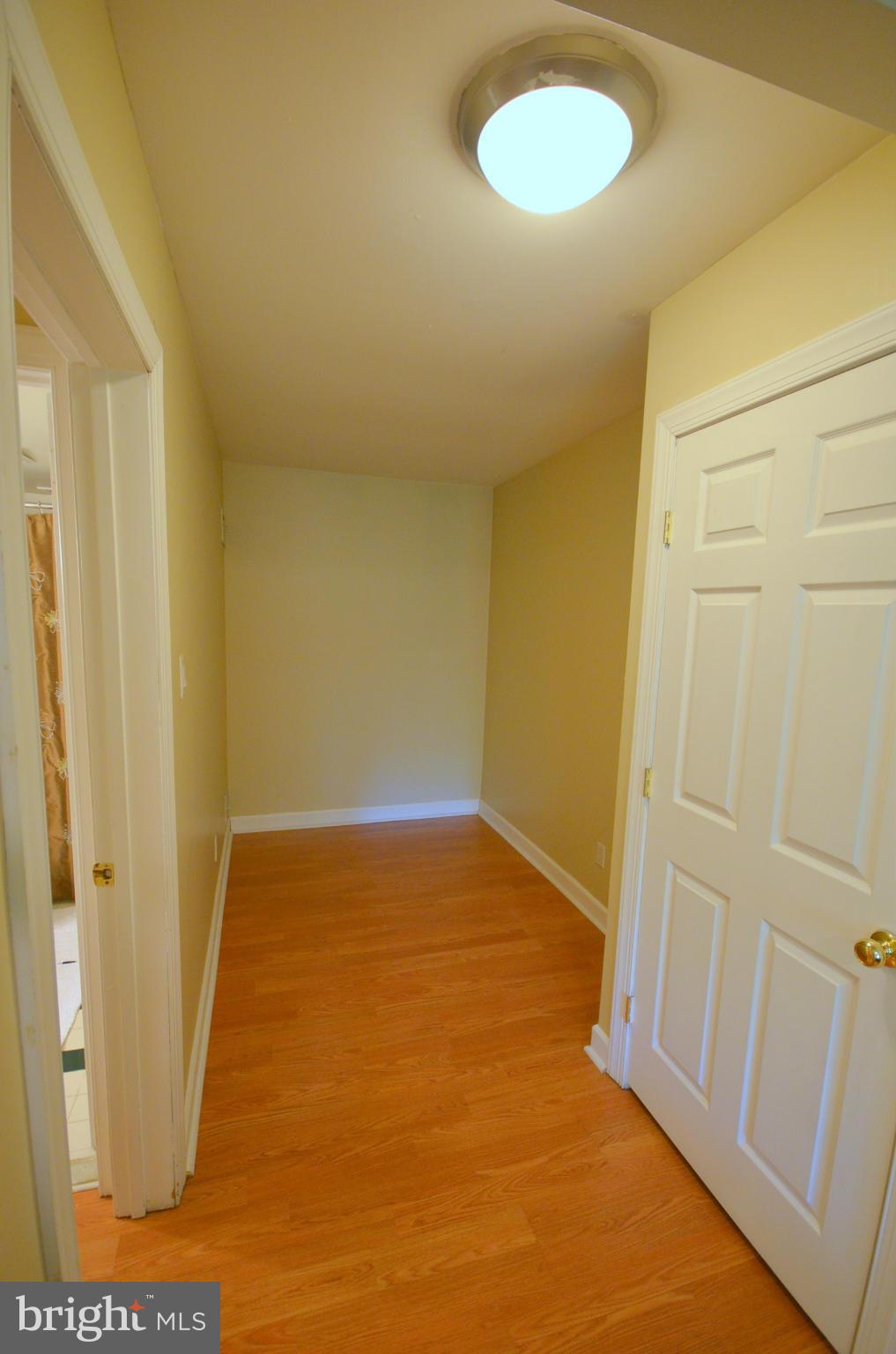 11616 Vantage Hill Road, Unit 1A Reston, VA 20190 - Photo 13 of 26 with Den or Sitting Area