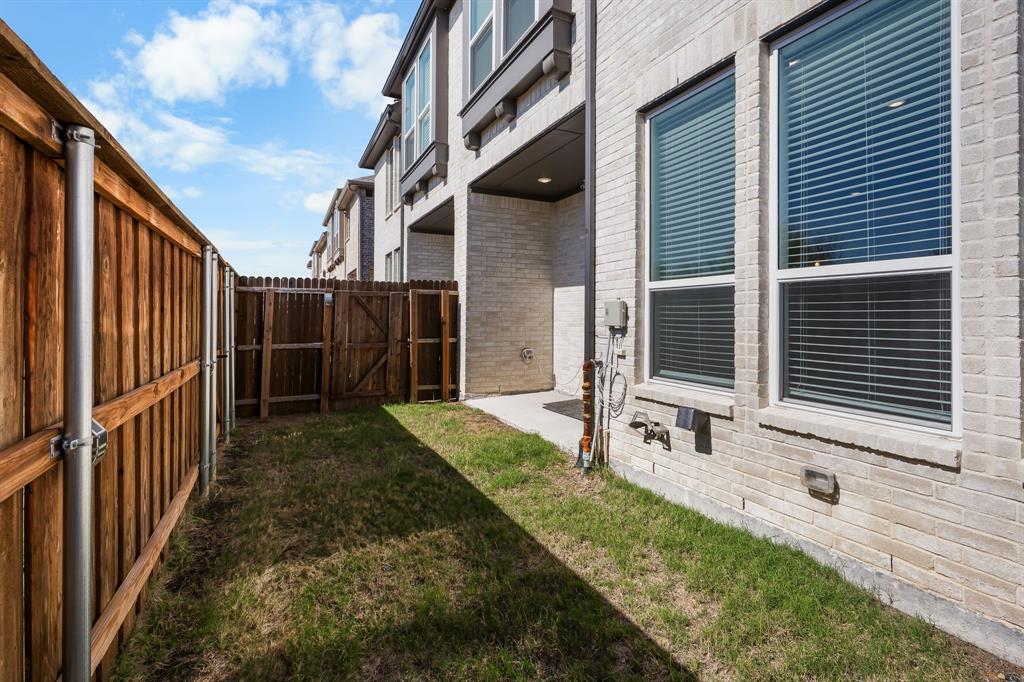 1143 Queensdown Way Forney, TX 75126 - Photo 34 of 40
