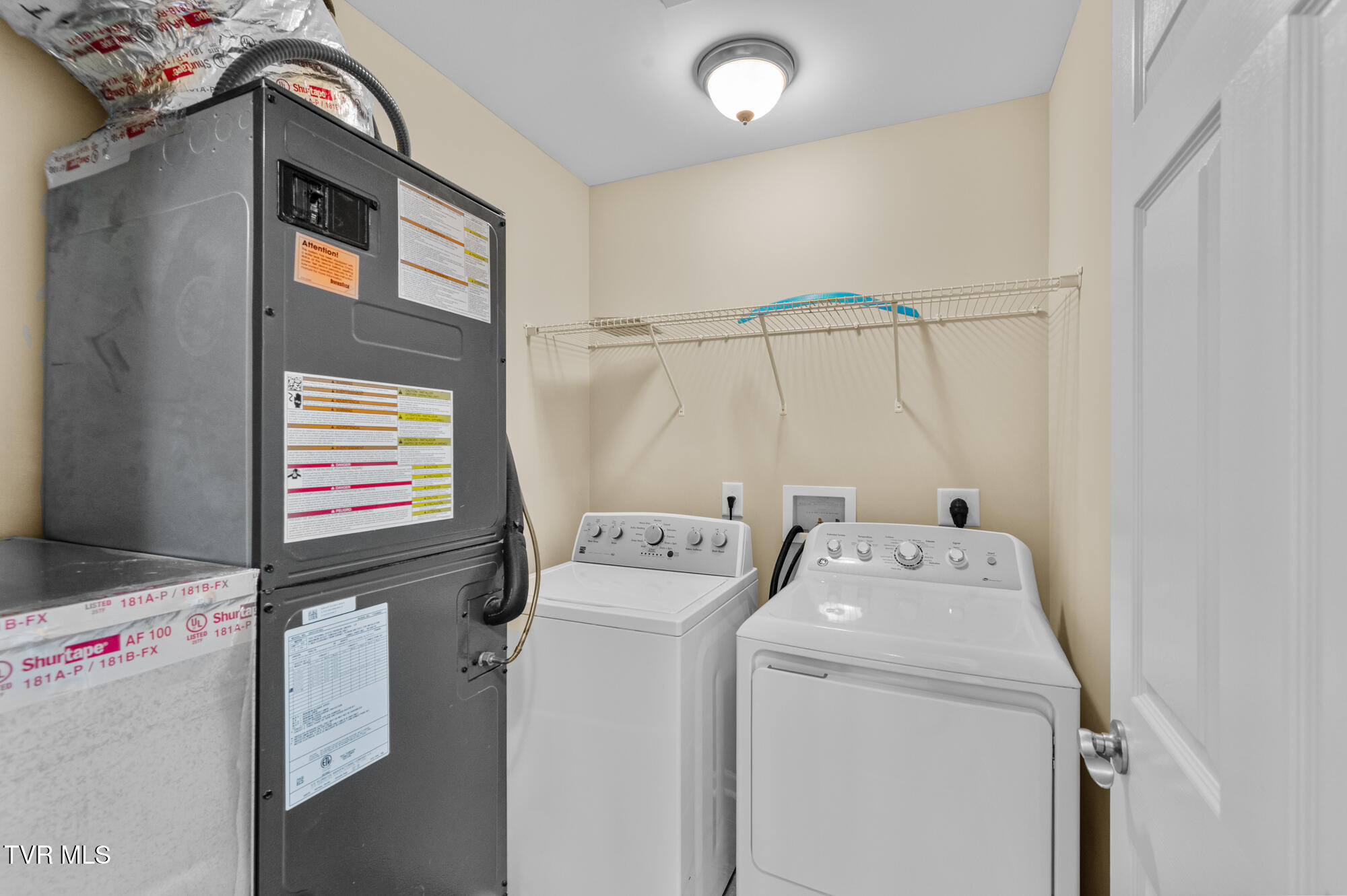 396 Jonesboro Road, Unit 38 Piney Flats, TN 37686 - Photo 18 of 24 DSC_6777