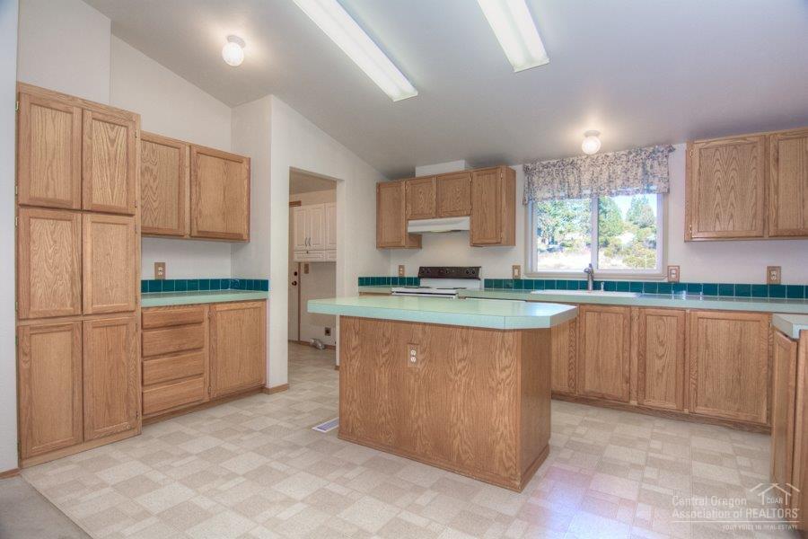 19083 Pumice Butte Road Bend, OR 97702 - Photo 6 of 25 Additional Photo