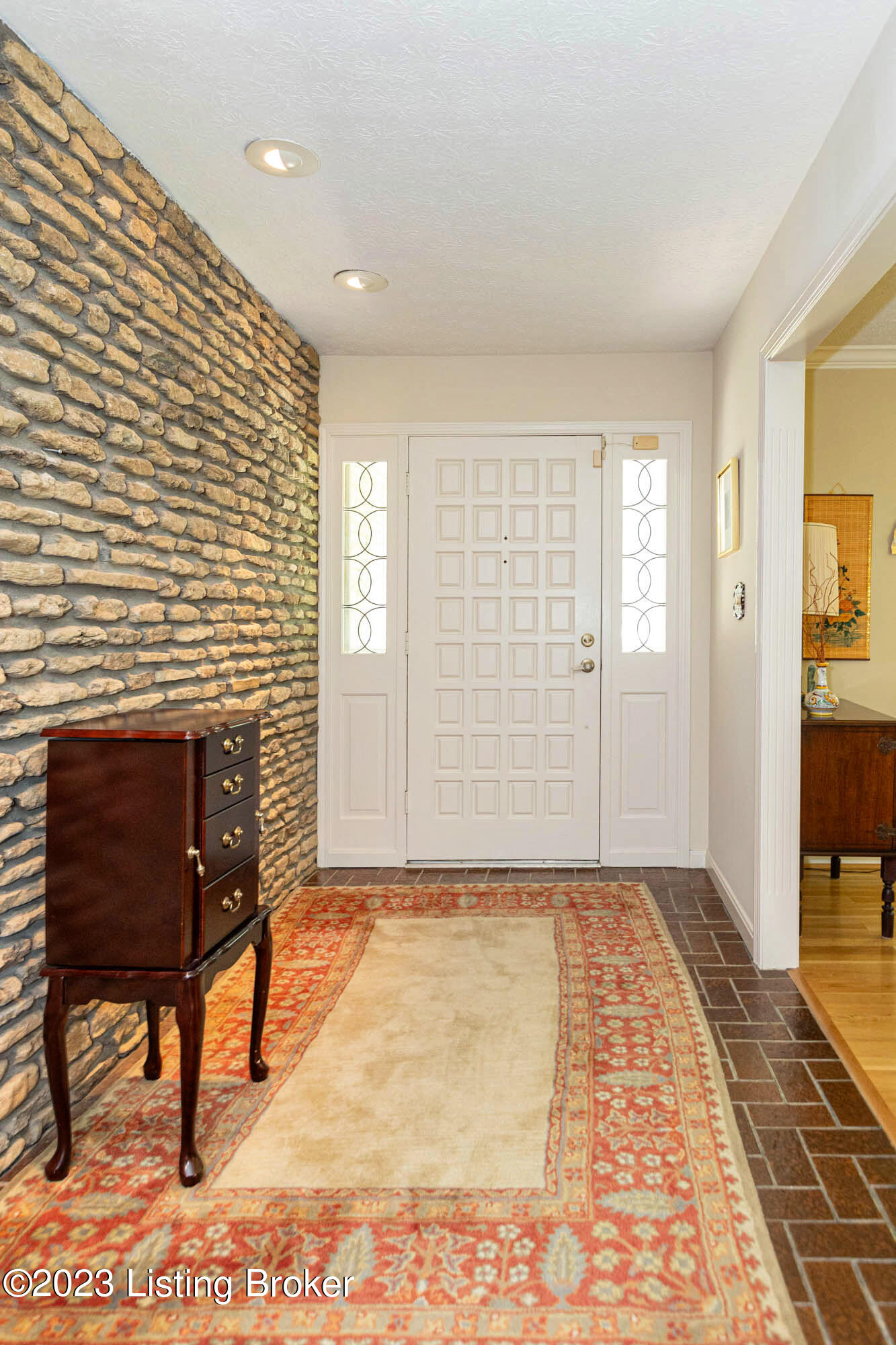 1900 Hunters Trace Road La Grange, KY 40031 - Photo 10 of 57 Foyer