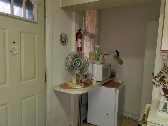 $84,900 | 2234 East 70th Place, Unit 1, Chicago, IL 60649