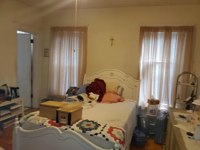 $84,900 | 2234 East 70th Place, Unit 1, Chicago, IL 60649