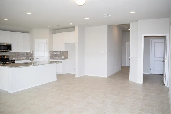 $1,950 | 208 Shugart Street, San Marcos, TX 78666