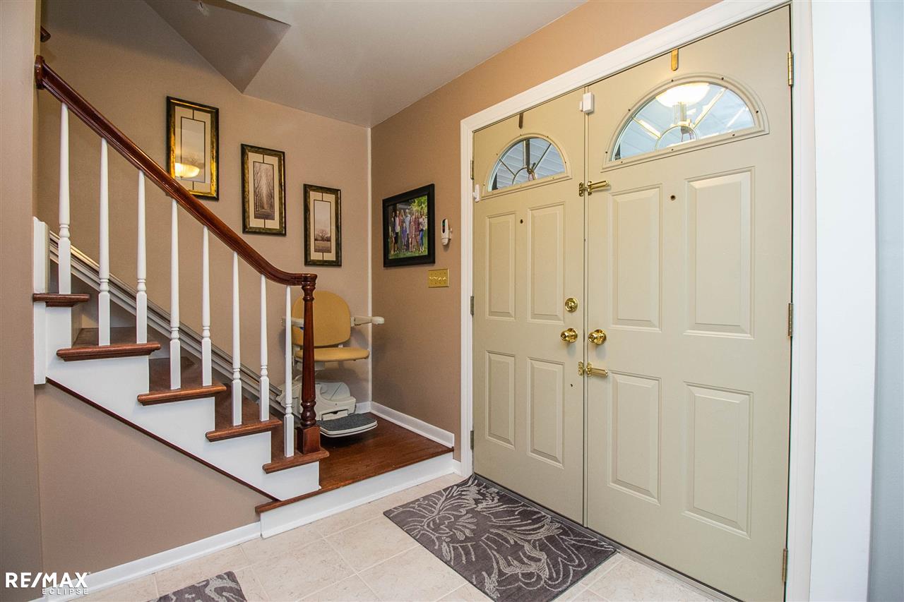 6166 Robin Hill Road Washington, MI 48094 - Photo 5 of 47