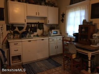 10 Bay State Road Pittsfield, MA 01201 - Photo 20 of 24 10 Bay state (17)