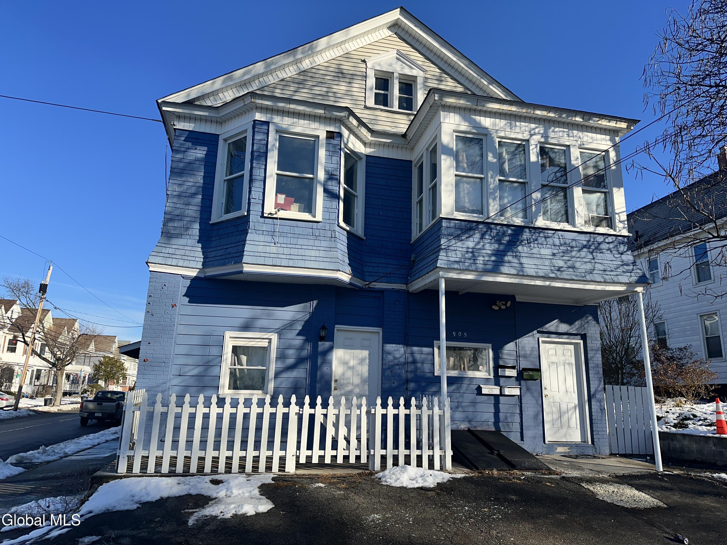 905 Mason Street Schenectady, NY 12308 - Photo 1 of 43 IMG_2166