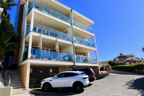 $8,995 | 150 Cleo Street, Unit 2, Laguna Beach, CA 92651