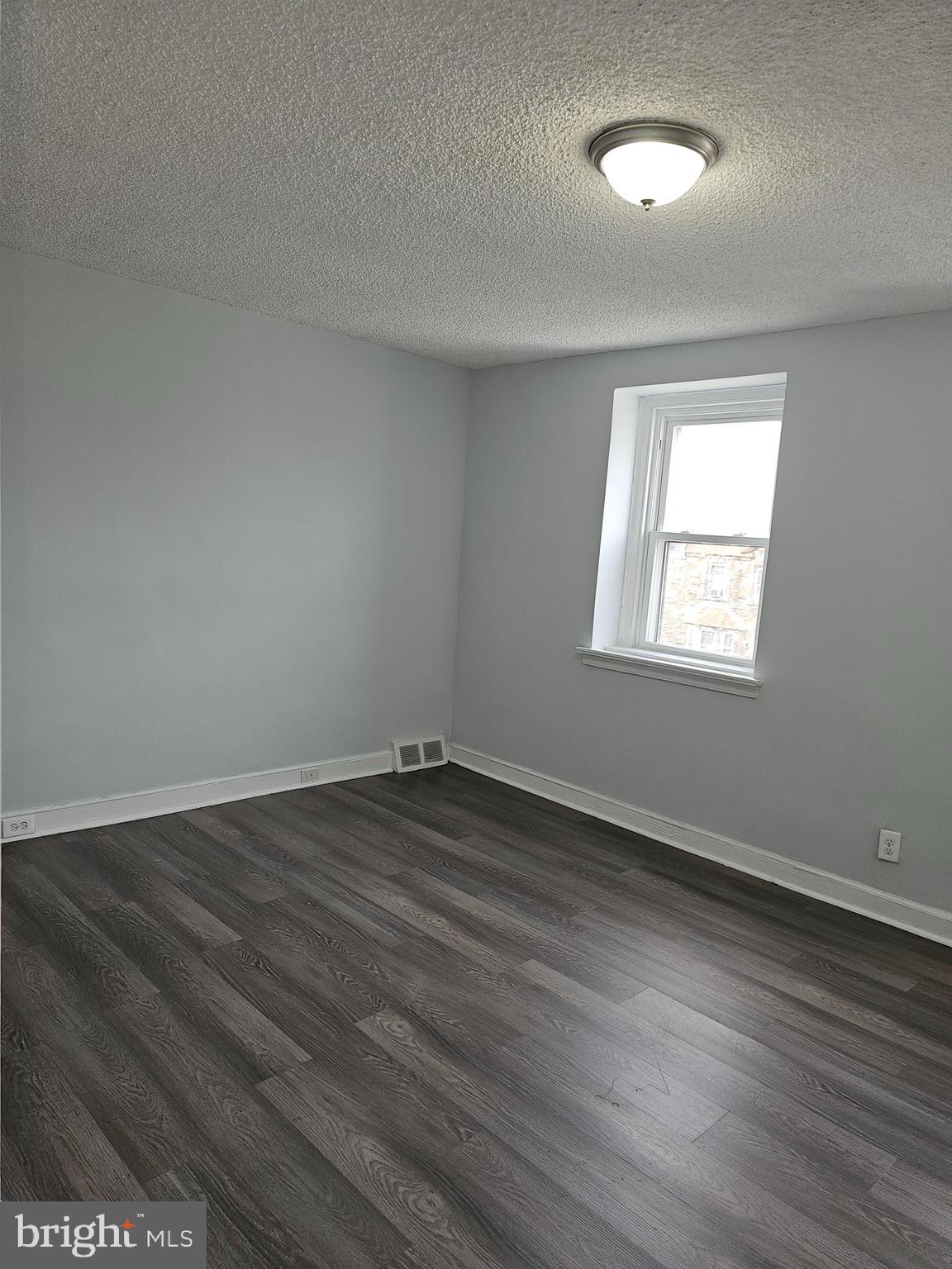 1239 Hellerman Street Philadelphia, PA 19111 - Photo 14 of 28