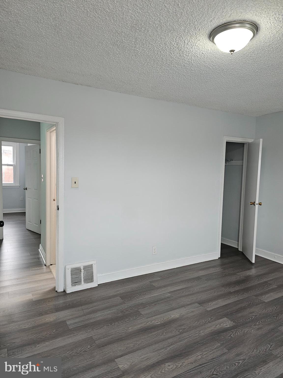 1239 Hellerman Street Philadelphia, PA 19111 - Photo 16 of 28