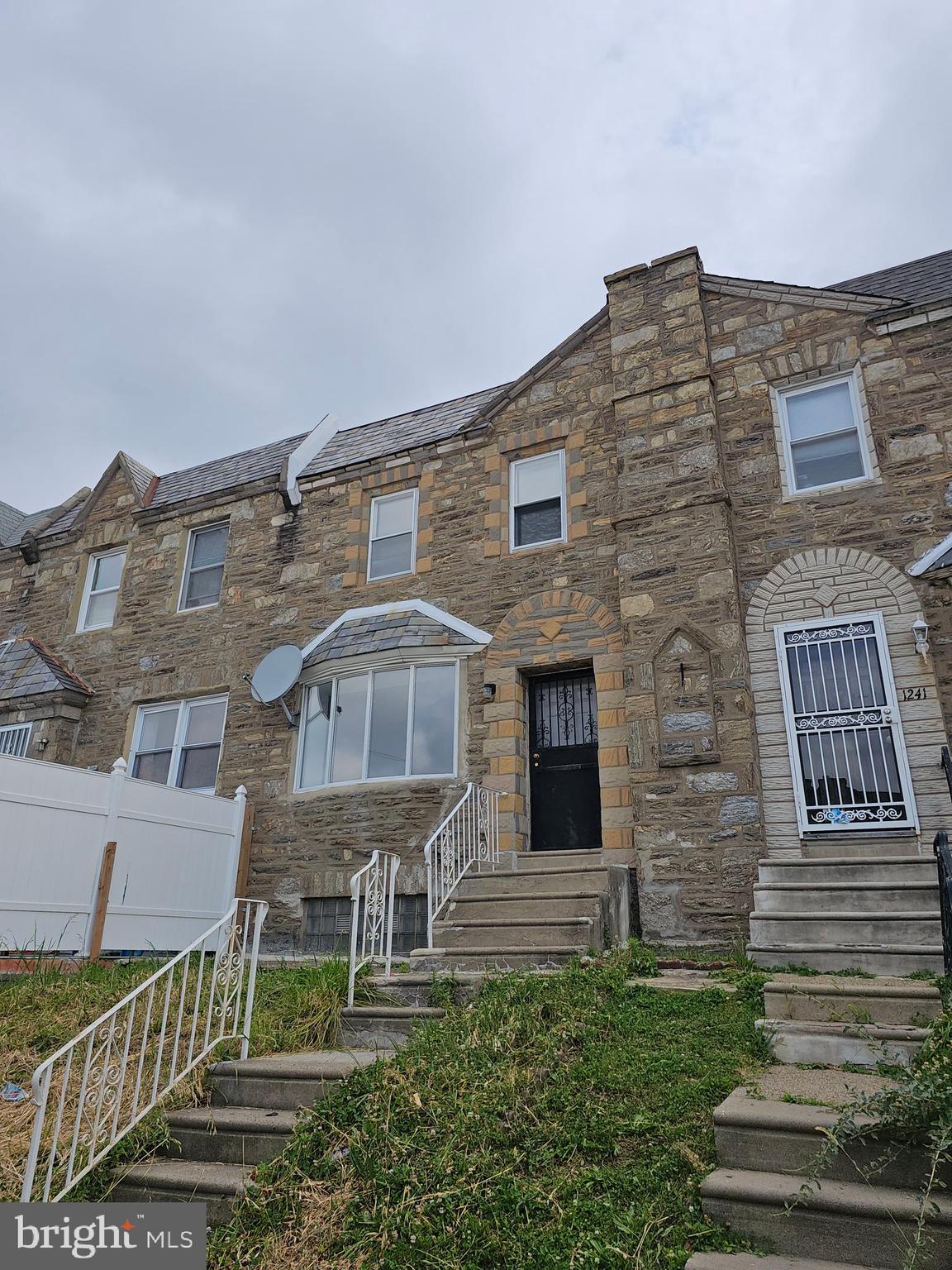 1239 Hellerman Street Philadelphia, PA 19111 - Photo 2 of 28