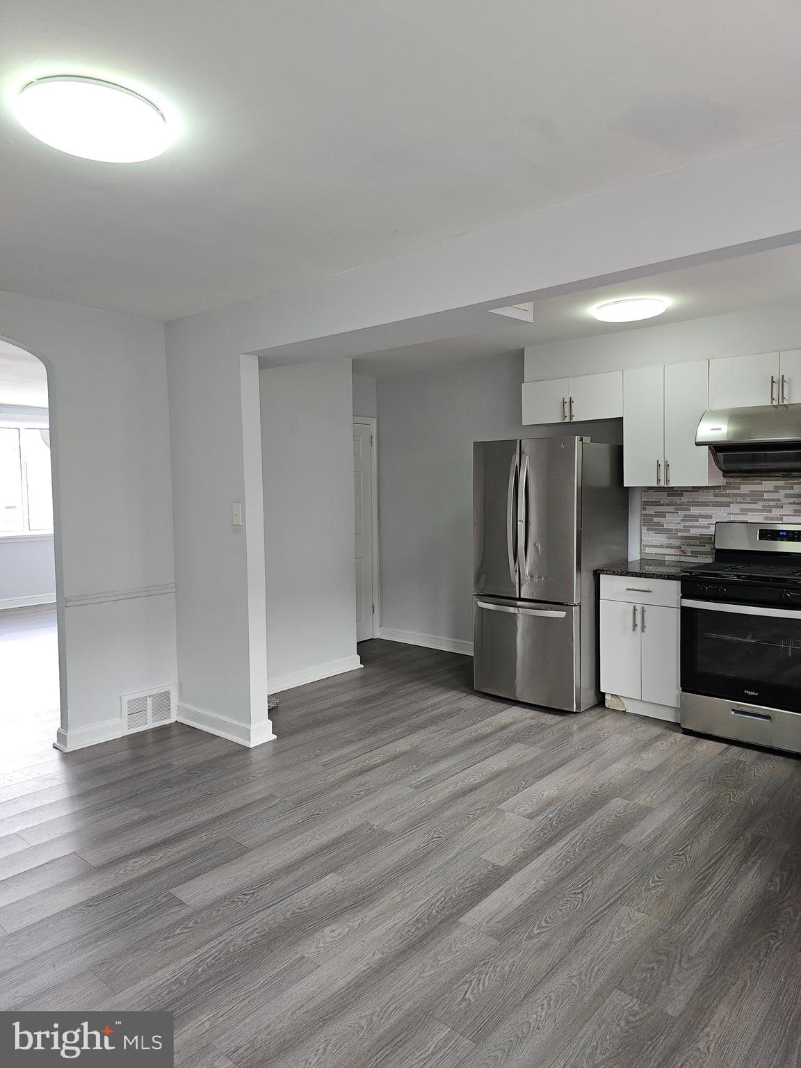 1239 Hellerman Street Philadelphia, PA 19111 - Photo 9 of 28