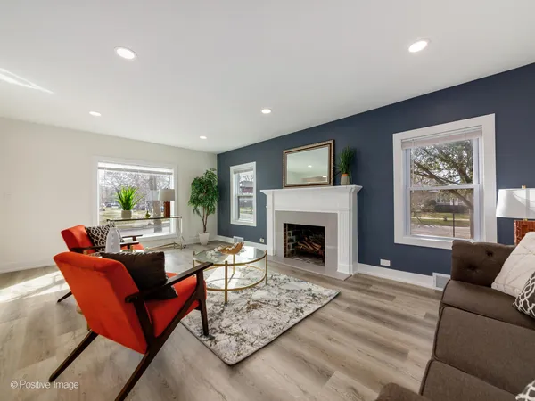 $499,900 | 1701 North Sayre Avenue, Chicago, IL 60707