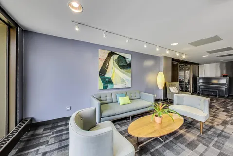 $155,000 | 4343 North Clarendon Avenue, Unit 1408, Chicago, IL 60613