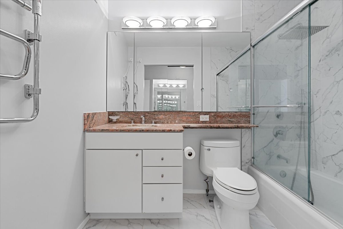 100 East Bellevue Place, Unit 25C Chicago, IL 60611 - Photo 16 of 24