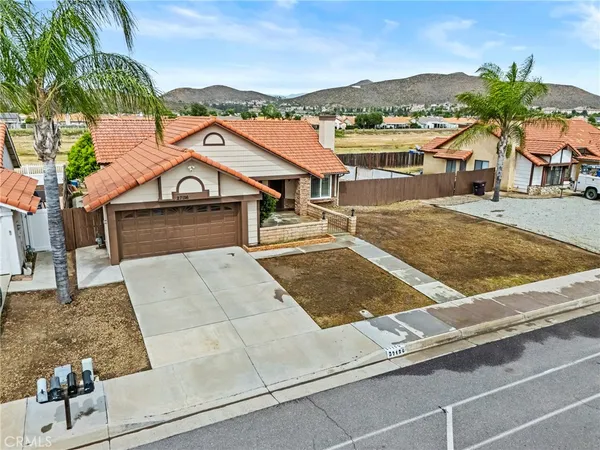 $585,000 | 27126 Rio Vista Drive, Menifee, CA 92586