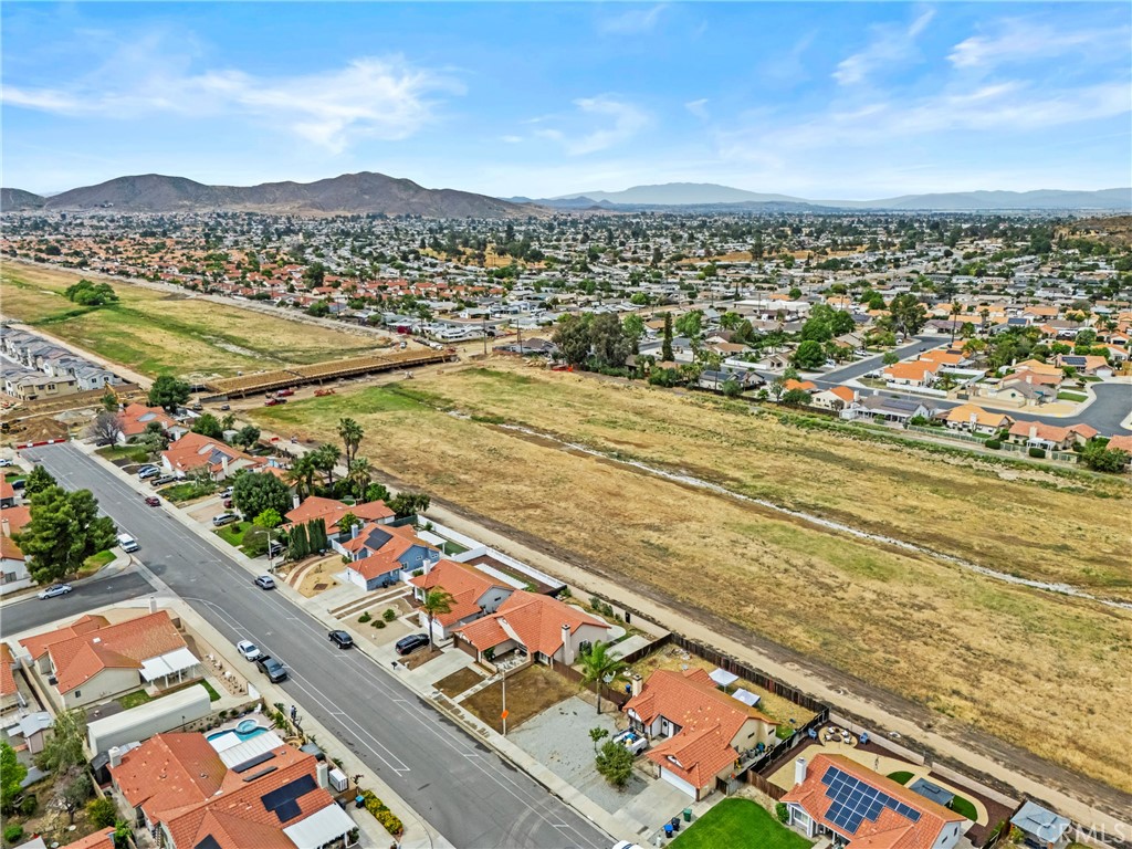 27126 Rio Vista Drive Menifee, CA 92586 - Photo 43 of 47 a view of city and ocean
