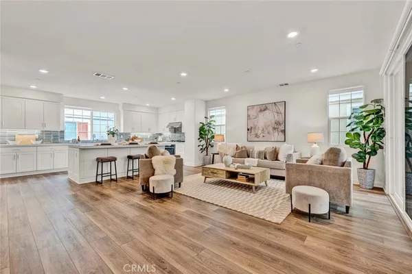 $1,099,000 | 1070 North Anaheim Boulevard, Unit 1, Anaheim, CA 92801
