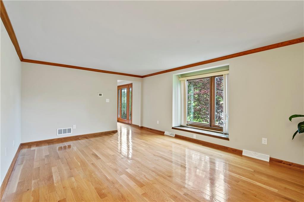 471 Manordale Road Pittsburgh, PA 15241 - Photo 12 of 37 Gallery Image 12