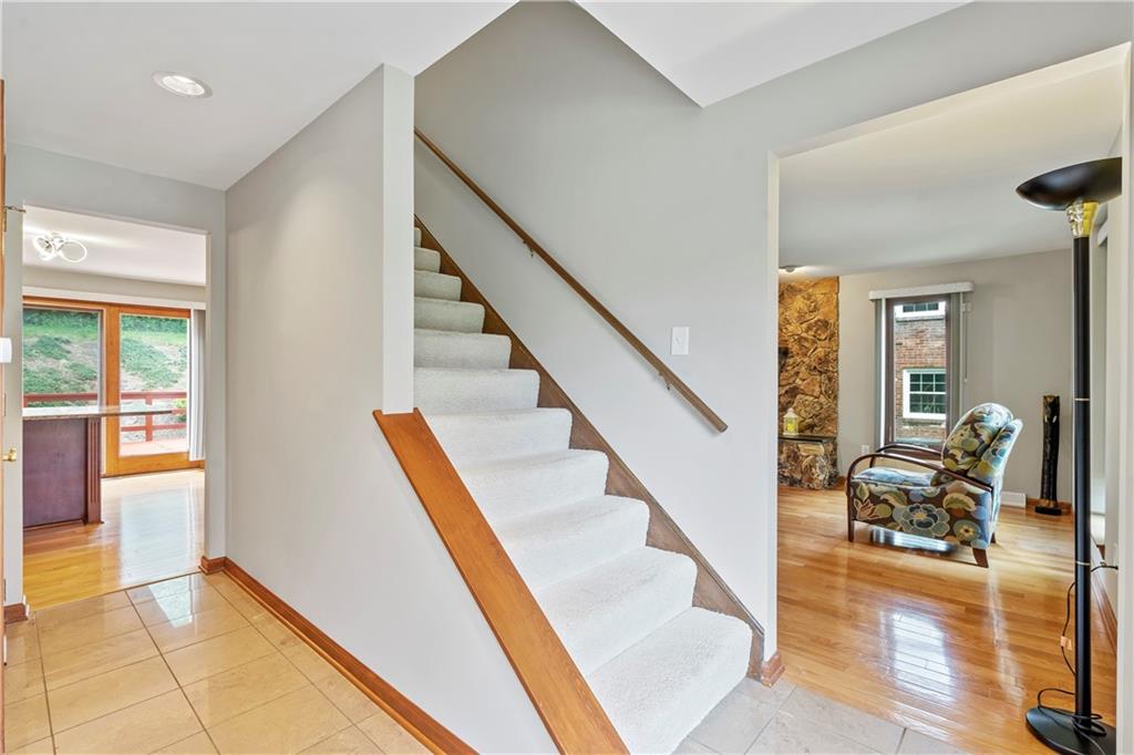 471 Manordale Road Pittsburgh, PA 15241 - Photo 13 of 37 Gallery Image 13