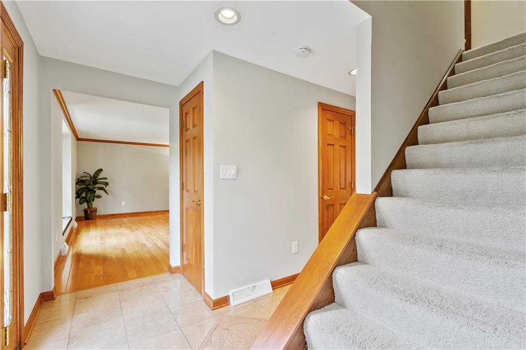 471 Manordale Road Pittsburgh, PA 15241 - Photo 14 of 37 Gallery Image 14