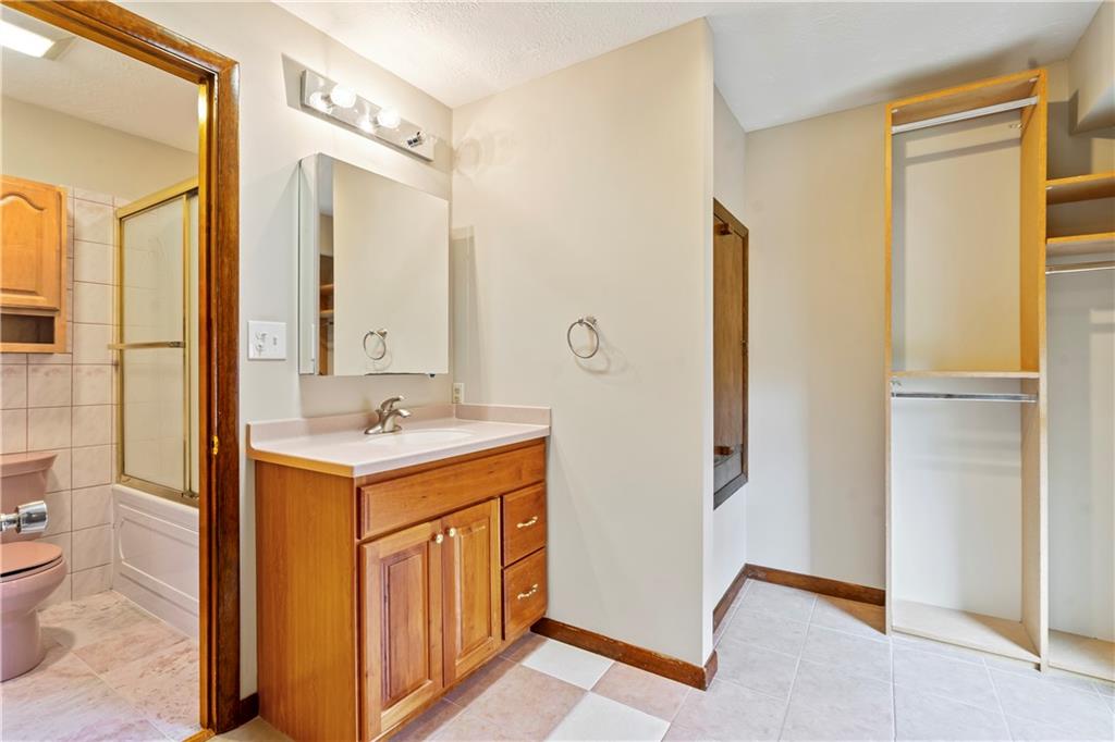 471 Manordale Road Pittsburgh, PA 15241 - Photo 19 of 37 Gallery Image 19