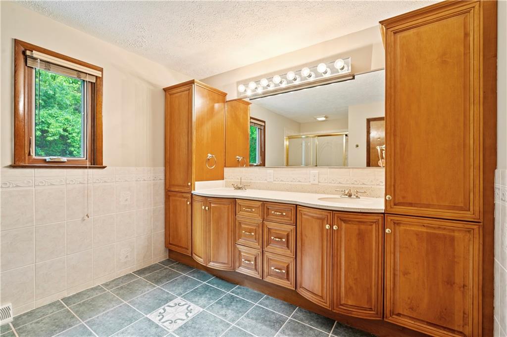 471 Manordale Road Pittsburgh, PA 15241 - Photo 25 of 37 Gallery Image 25