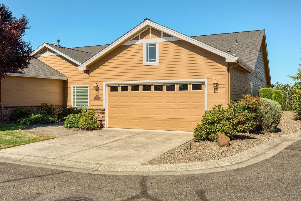 63 Broken Stone Way Eagle Point, OR 97524 - Photo 1 of 28 Primary Photo