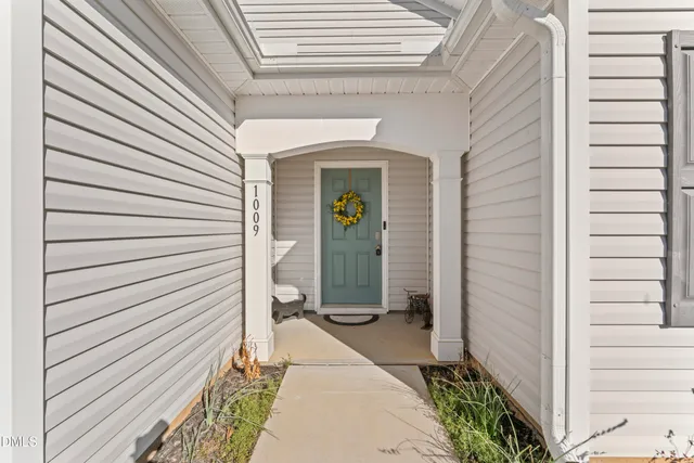 $494,500 | 1009 Morgan Point Court, Fuquay-Varina, NC 27526