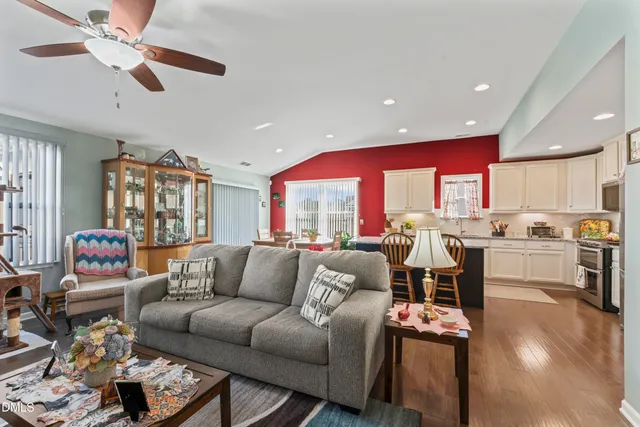 $494,500 | 1009 Morgan Point Court, Fuquay-Varina, NC 27526