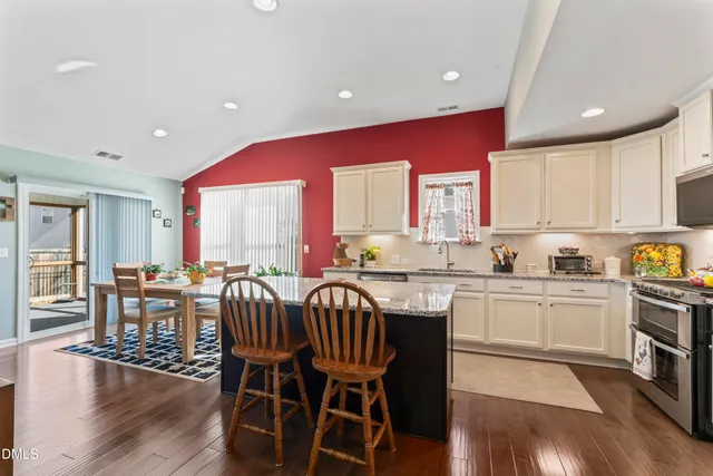 $494,500 | 1009 Morgan Point Court, Fuquay-Varina, NC 27526