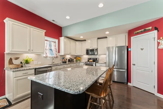 $494,500 | 1009 Morgan Point Court, Fuquay-Varina, NC 27526