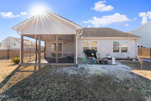 $494,500 | 1009 Morgan Point Court, Fuquay-Varina, NC 27526