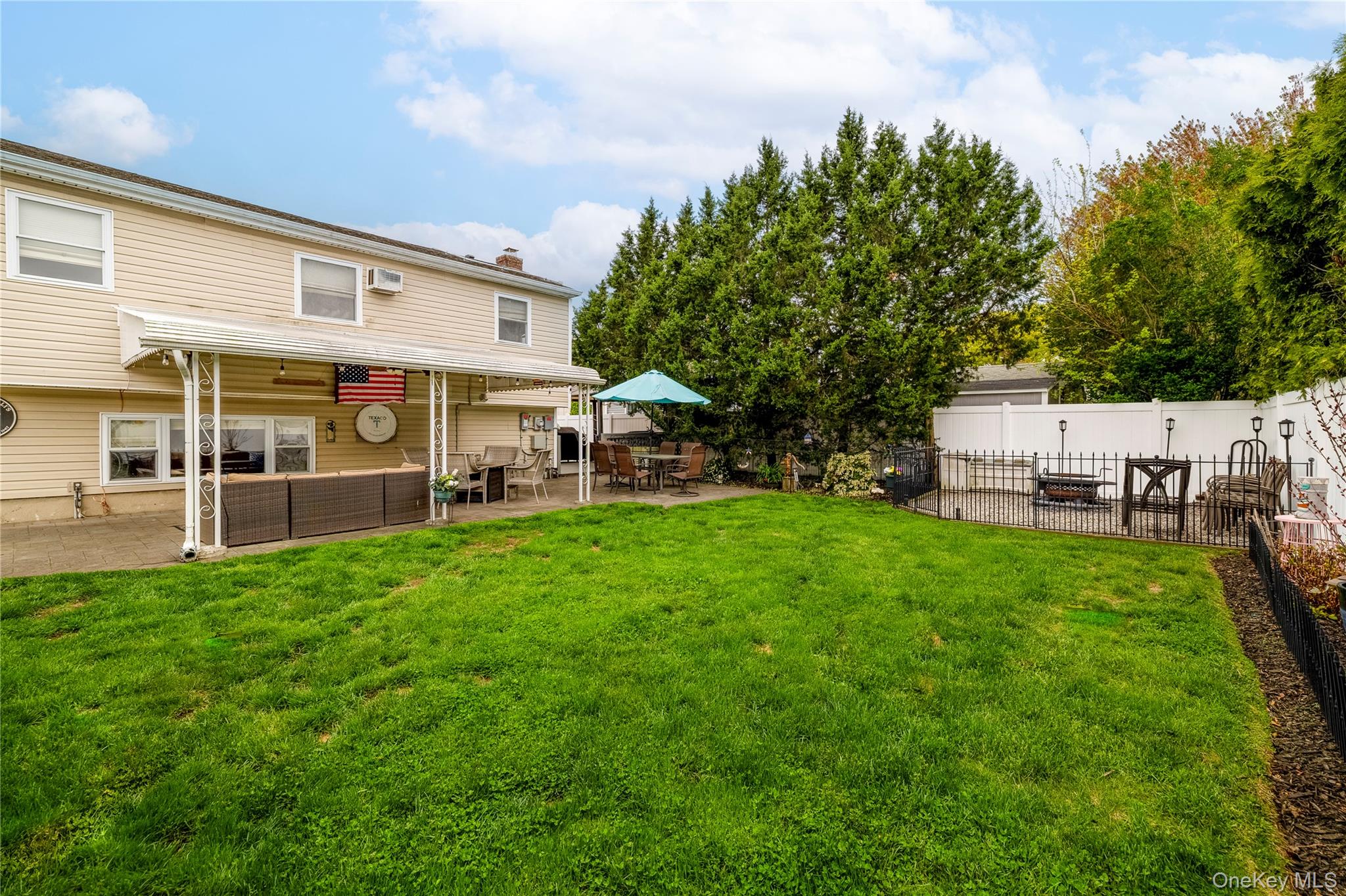 851 Elmwood Road West Babylon, NY 11704 - Photo 19 of 28