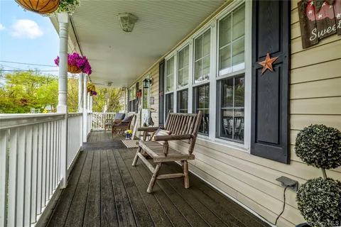 $749,988 | 851 Elmwood Road, West Babylon, NY 11704