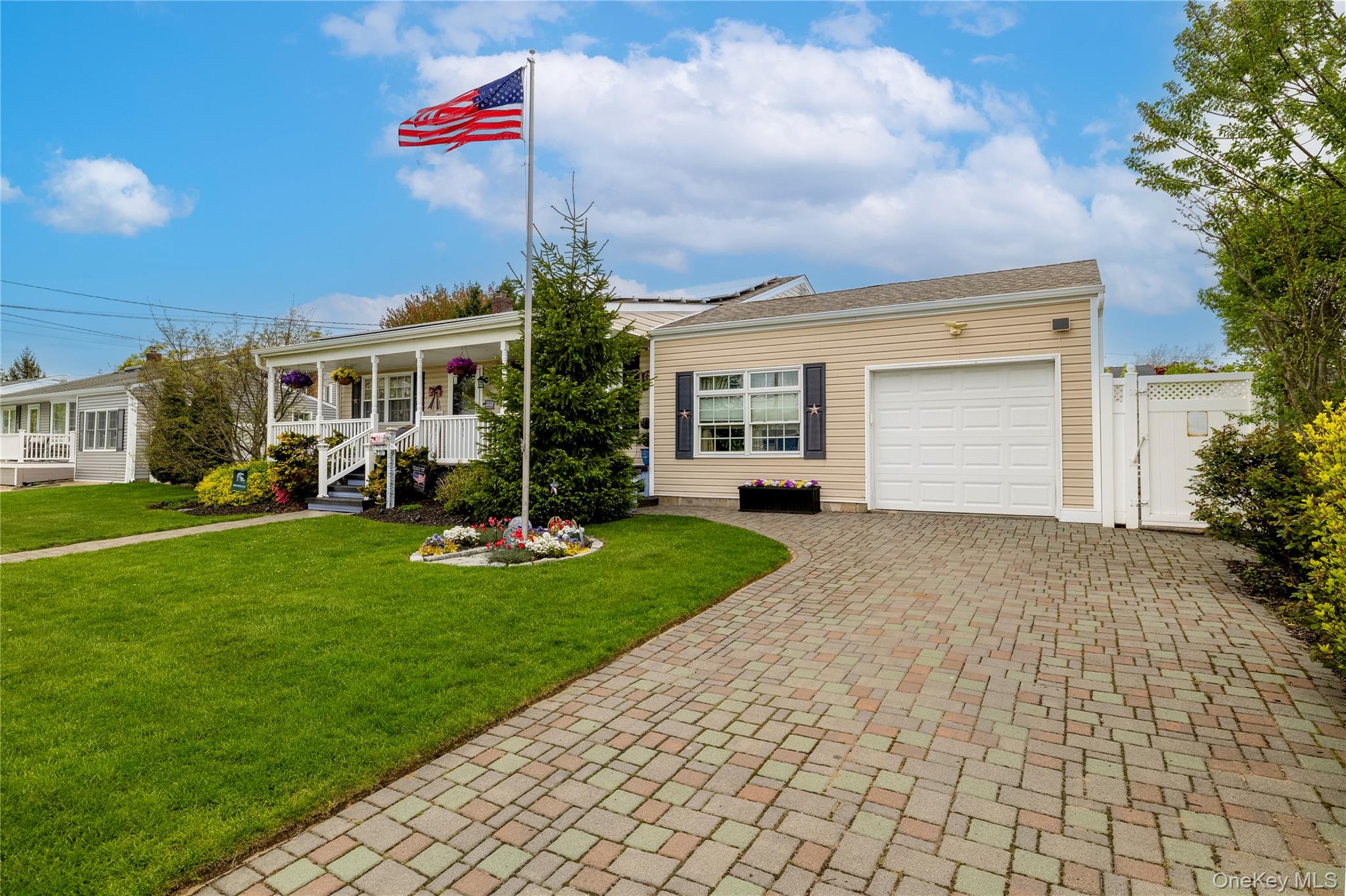 851 Elmwood Road West Babylon, NY 11704 - Photo 26 of 28
