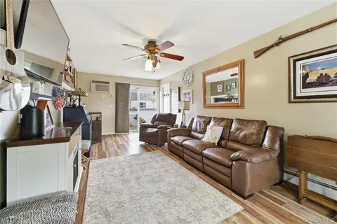 $749,988 | 851 Elmwood Road, West Babylon, NY 11704