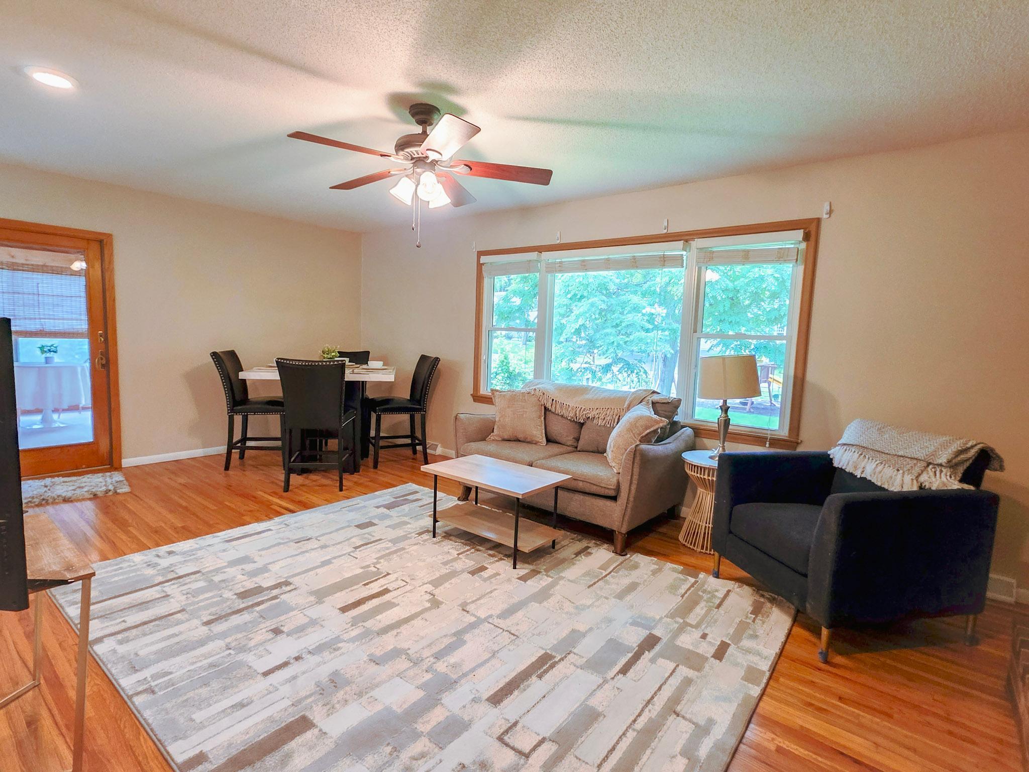 5302 Holiday Road Minnetonka, MN 55345 - Photo 5 of 21