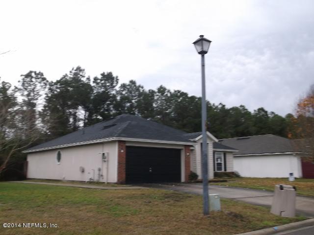 8697 North Star Leaf Road Jacksonville, FL 32210 - Photo 1 of 9 Exterior Front