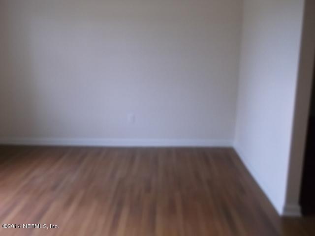 8697 North Star Leaf Road Jacksonville, FL 32210 - Photo 2 of 9 Dining Room