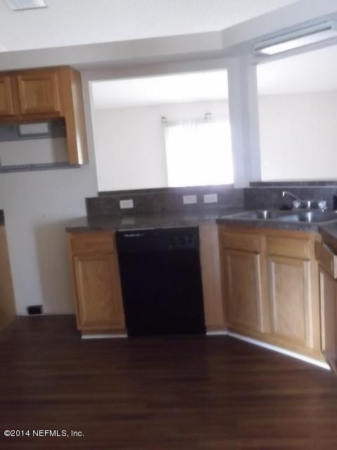 8697 North Star Leaf Road Jacksonville, FL 32210 - Photo 3 of 9 Kitchen