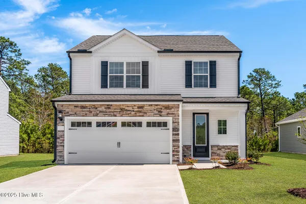 $408,900 | 123 Umbrella Palm Drive, Hampstead, NC 28443